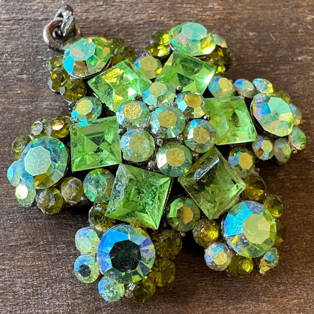 ✨ Vintage Kirk’s Folly Lime Green Aurora Borealis Rhinestone Flower Pendant